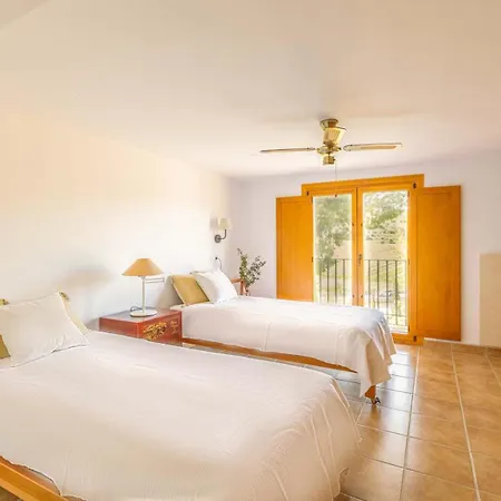 Holiday home Casa De Las Canas By Rosas Cantares